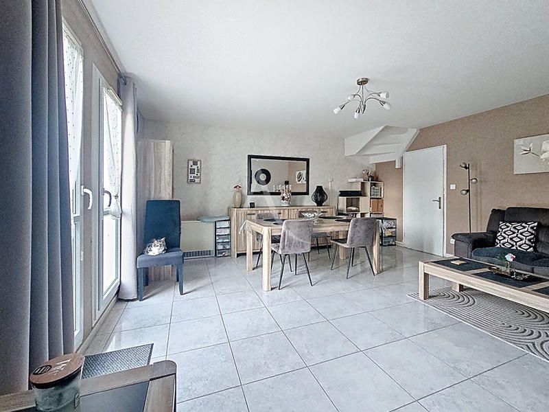 Maison - 97 m² - 5 pièces