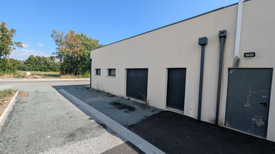 Local commercial - 235 m²