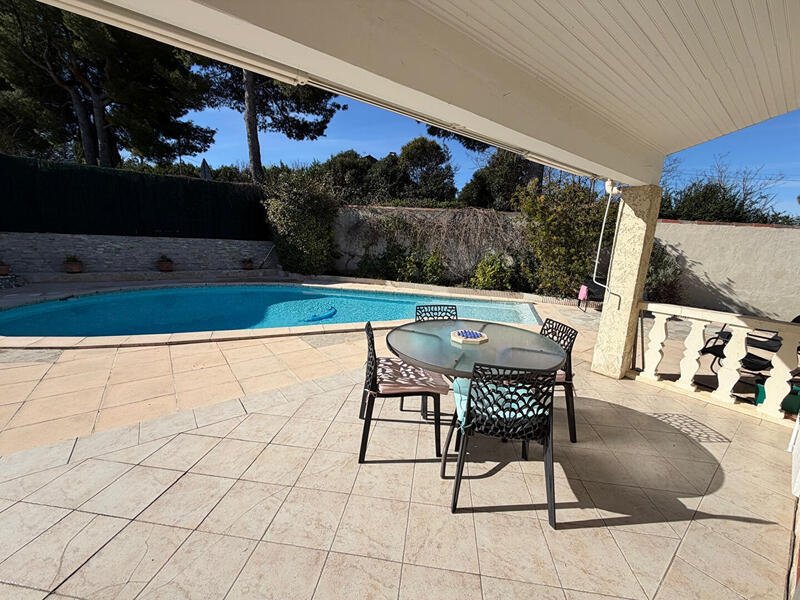 Maison - 110 m² - 4 pièces