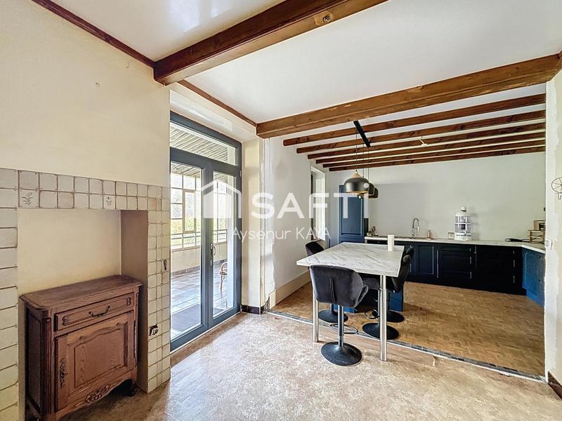 Maison - 250 m² - 12 pièces