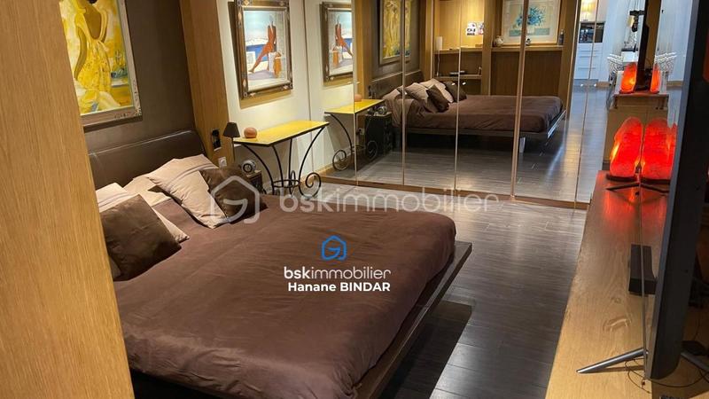 Villa - 203 m² - 7 pièces