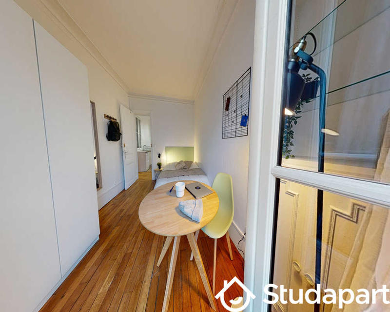 Chambre - 50 m² - 1 pièce