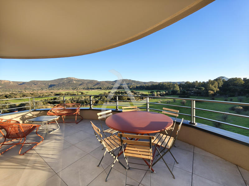 Appartement - 65 m² - 4 pièces