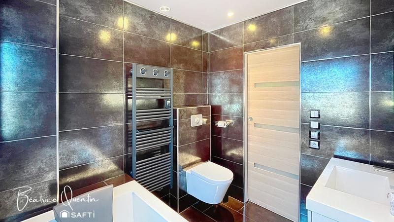 Maison - 125 m² - 7 pièces