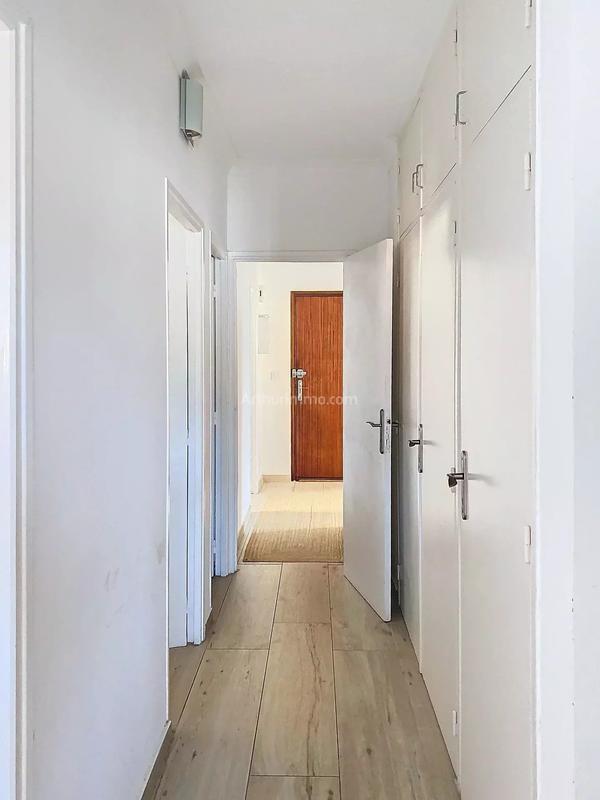 Appartement - 90 m² - 5 pièces