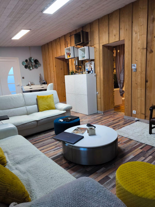 Maison - 143 m² - 8 pièces