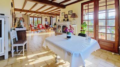 Maison - 138 m² - 4 pièces