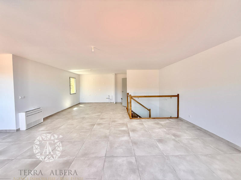 Appartement - 110 m² - 4 pièces