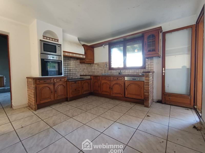 Maison - 200 m² - 6 pièces