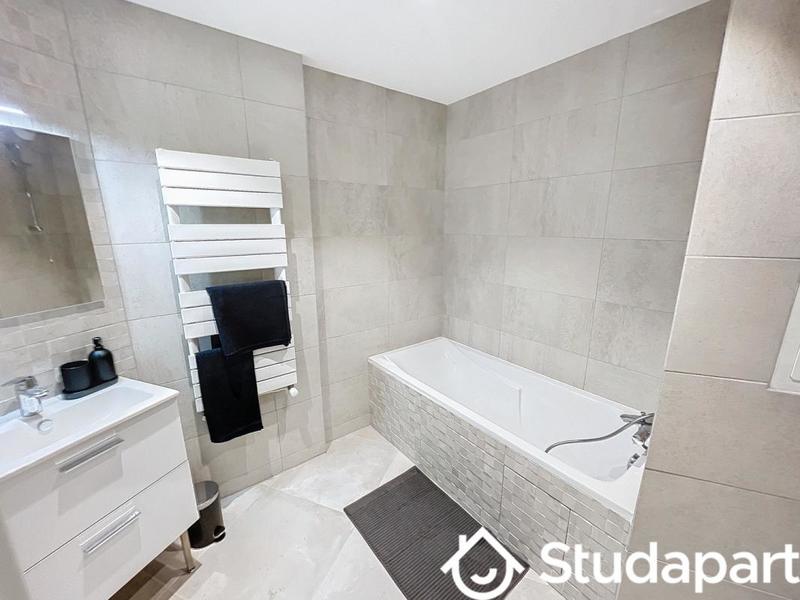 Chambre - 12 m² - 1 pièce