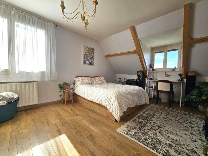 Maison - 192 m² - 7 pièces
