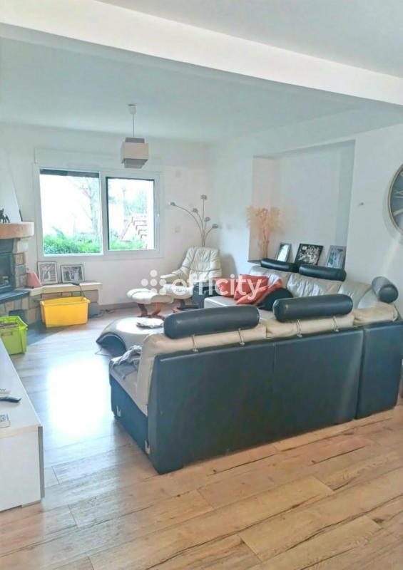 Pavillon - 250 m² - 10 pièces