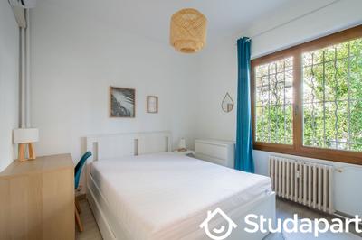 Chambre - 92 m² - 1 pièce