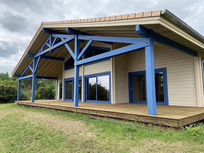 Maison - 371 m² - 15 pièces