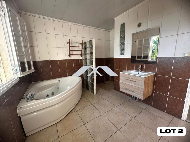 Maison ancienne - 304 m² - 11 pièces