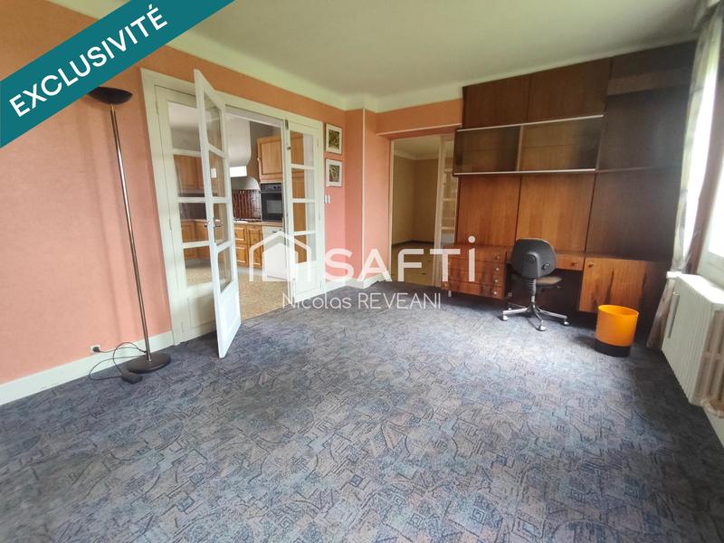 Maison - 207 m² - 8 pièces