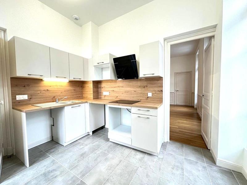 Appartement - 93 m² - 4 pièces