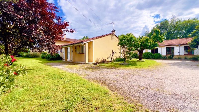 Maison - 300 m² - 9 pièces