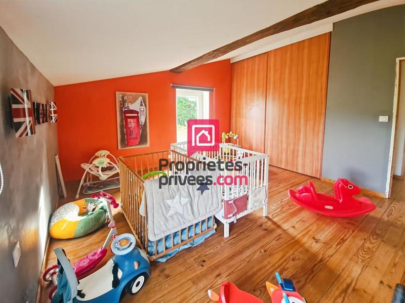 Maison - 273 m² - 8 pièces