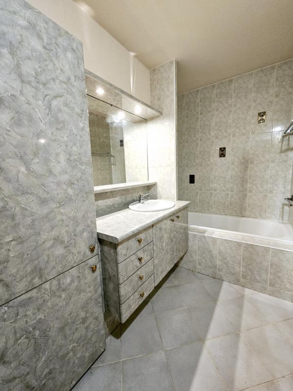 Appartement - 77 m² - 4 pièces