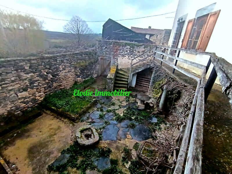 Maison - 144 m² - 10 pièces