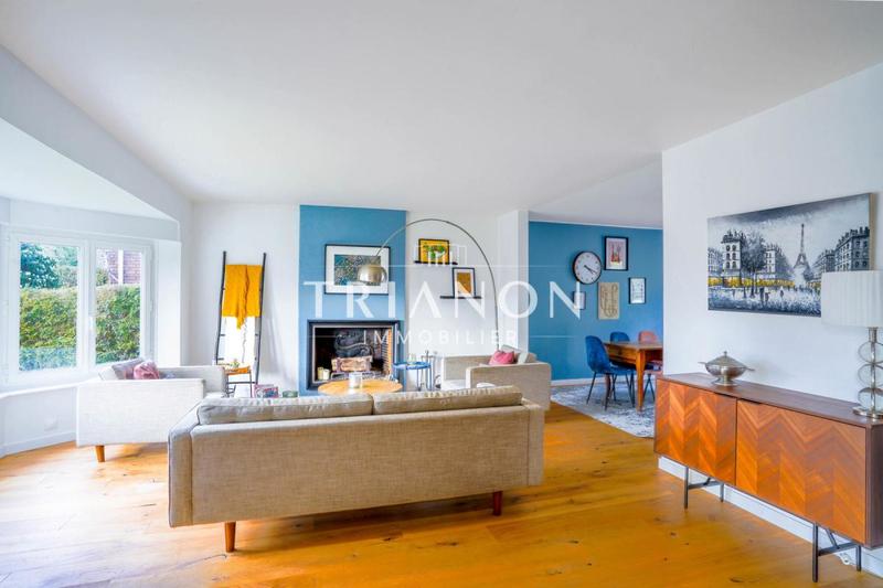 Maison - 185 m² - 9 pièces