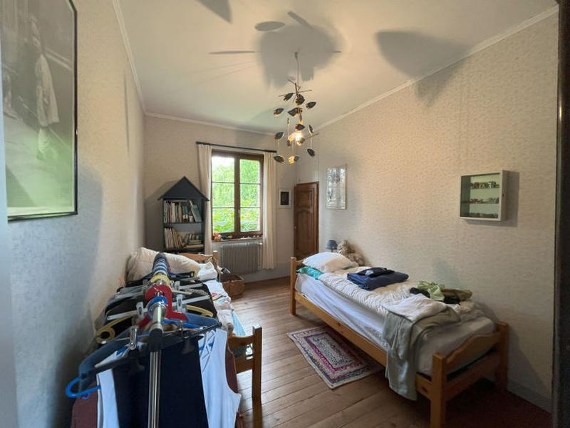 Maison - 284 m² - 9 pièces