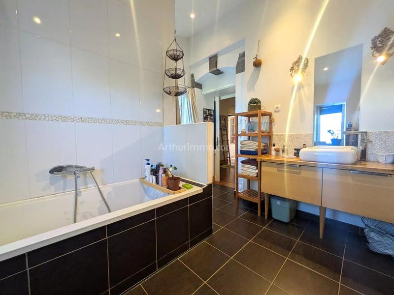 Maison - 179 m² - 6 pièces