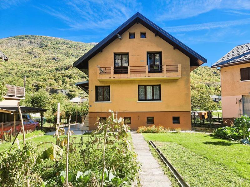 Maison - 199 m² - 7 pièces