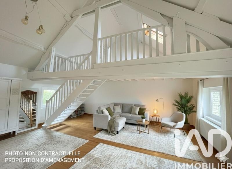 Maison - 243 m² - 8 pièces