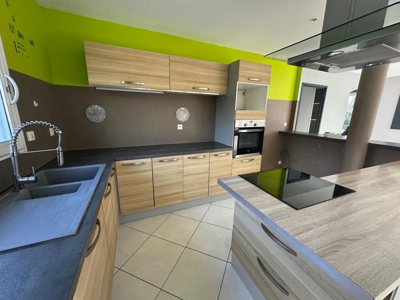 Maison - 159 m² - 5 pièces