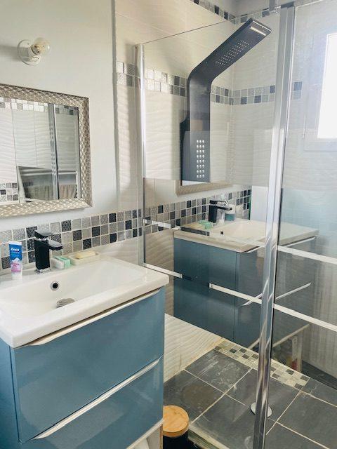 Maison - 101 m² - 7 pièces