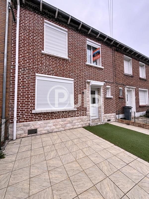 Maison - 85 m² - 5 pièces