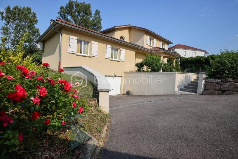 Villa - 165 m² - 6 pièces