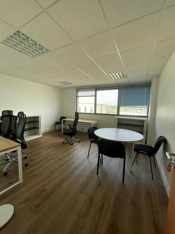 Bureau - 203 m²