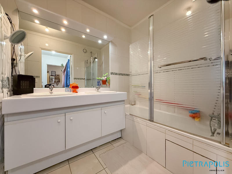 Appartement - 87 m² - 4 pièces