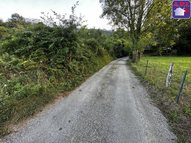 Terrain constructible - 5 734 m²