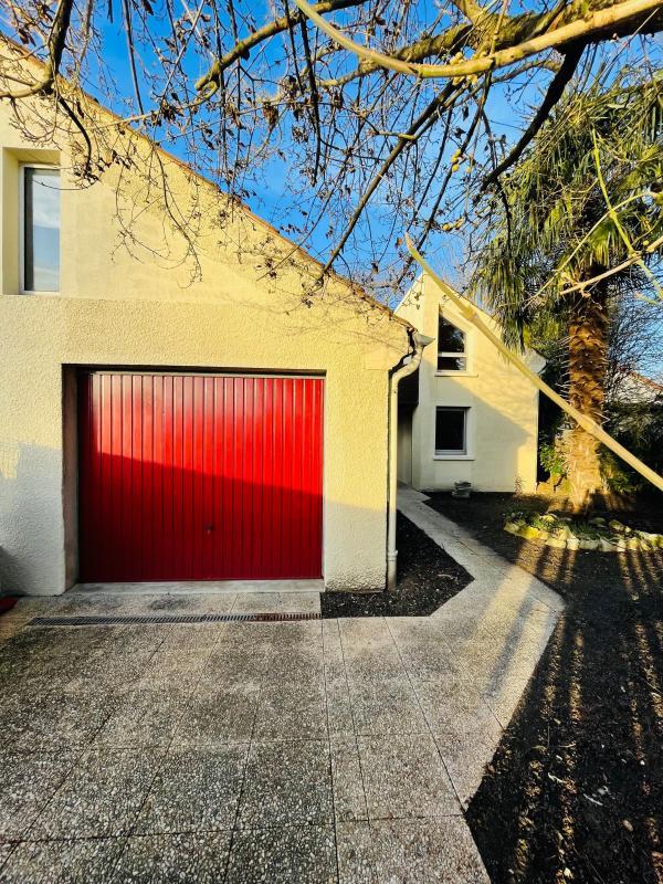 Maison - 136 m² - 5 pièces