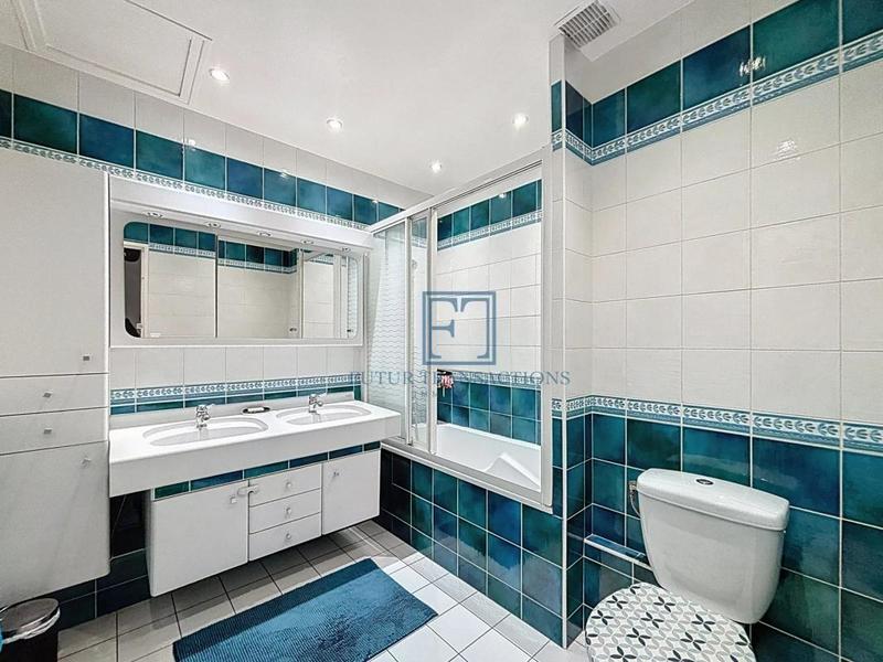 Maison - 111 m² - 5 pièces