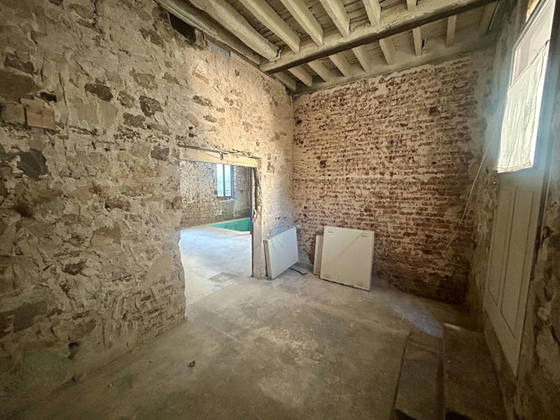 Local commercial - 75 m² - 1 pièce