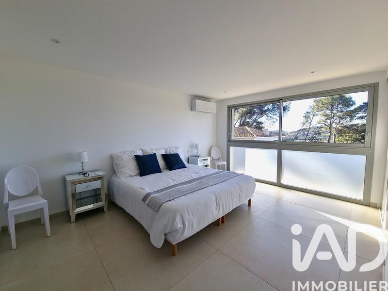 Maison - 290 m² - 7 pièces