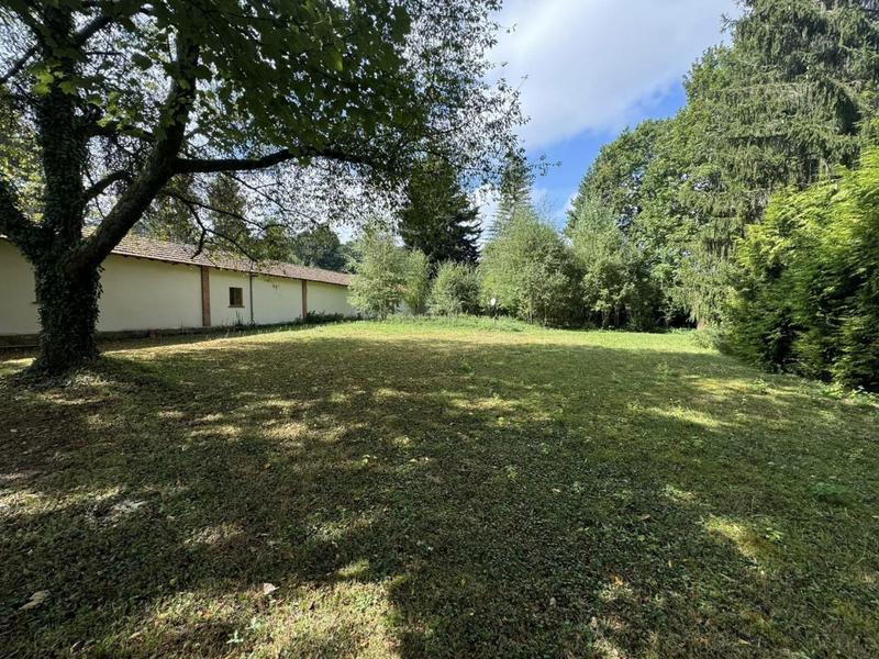 Maison - 218 m² - 12 pièces