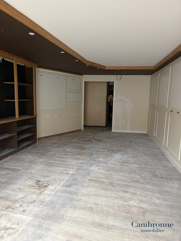 Bureau - 67 m² - 3 pièces