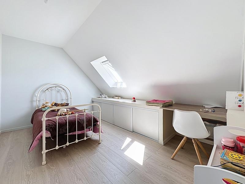 Villa - 256 m² - 9 pièces