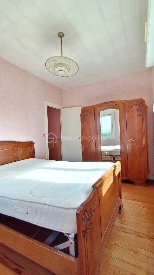 Maison traditionnelle - 102 m² - 6 pièces