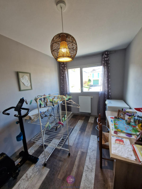 Appartement - 83 m² - 5 pièces