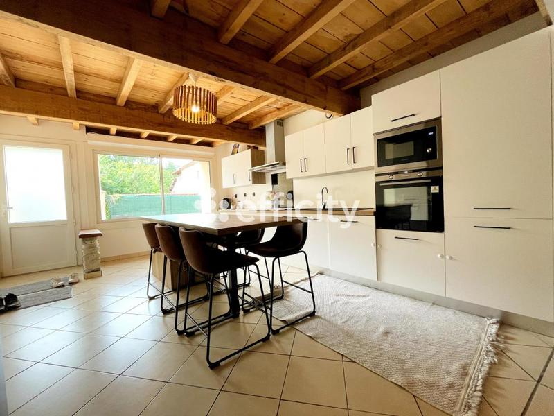 Maison - 120 m² - 5 pièces