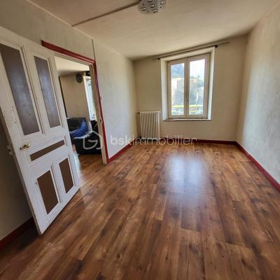 Appartement - 242 m² - 7 pièces
