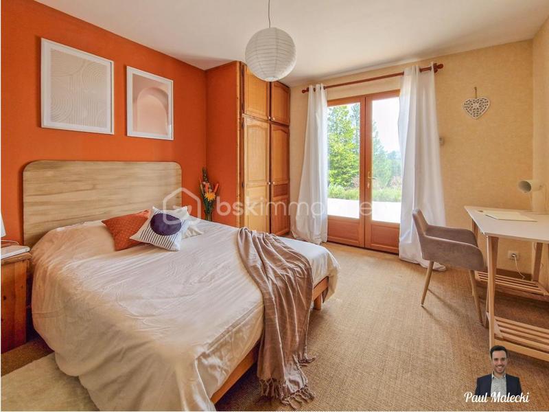 Villa - 295 m² - 9 pièces