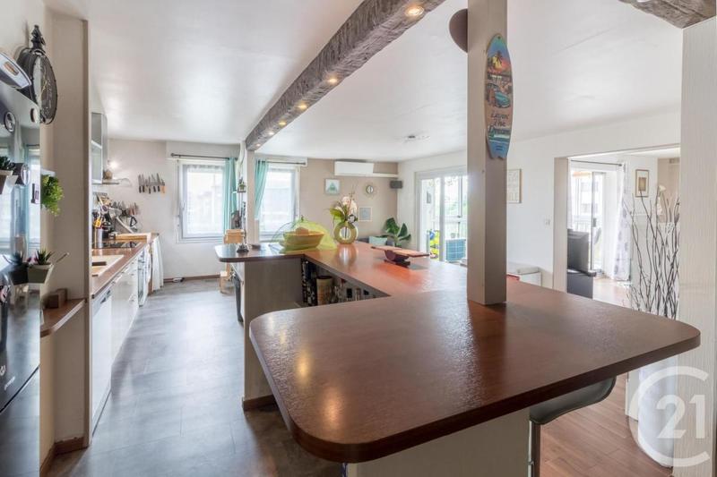 Appartement - 101 m² - 5 pièces